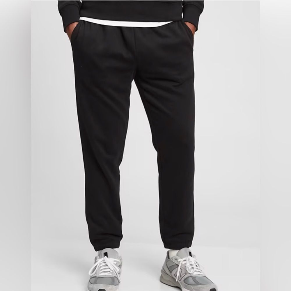 GAP VintageSoft Classic Joggers Black Small NWT IN PACKAGE